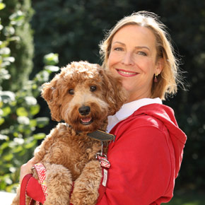 Monika Mester mit Hund